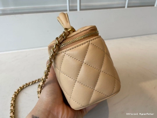 Hyper Peter CASE CHANEL VANITY 0813